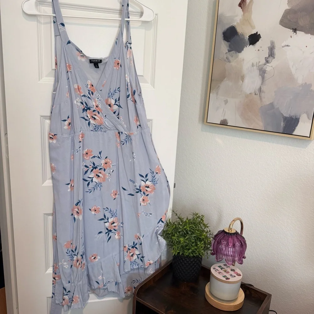 Torrid Light Blue Floral Sundress Size 2 - Picture 1 of 4
